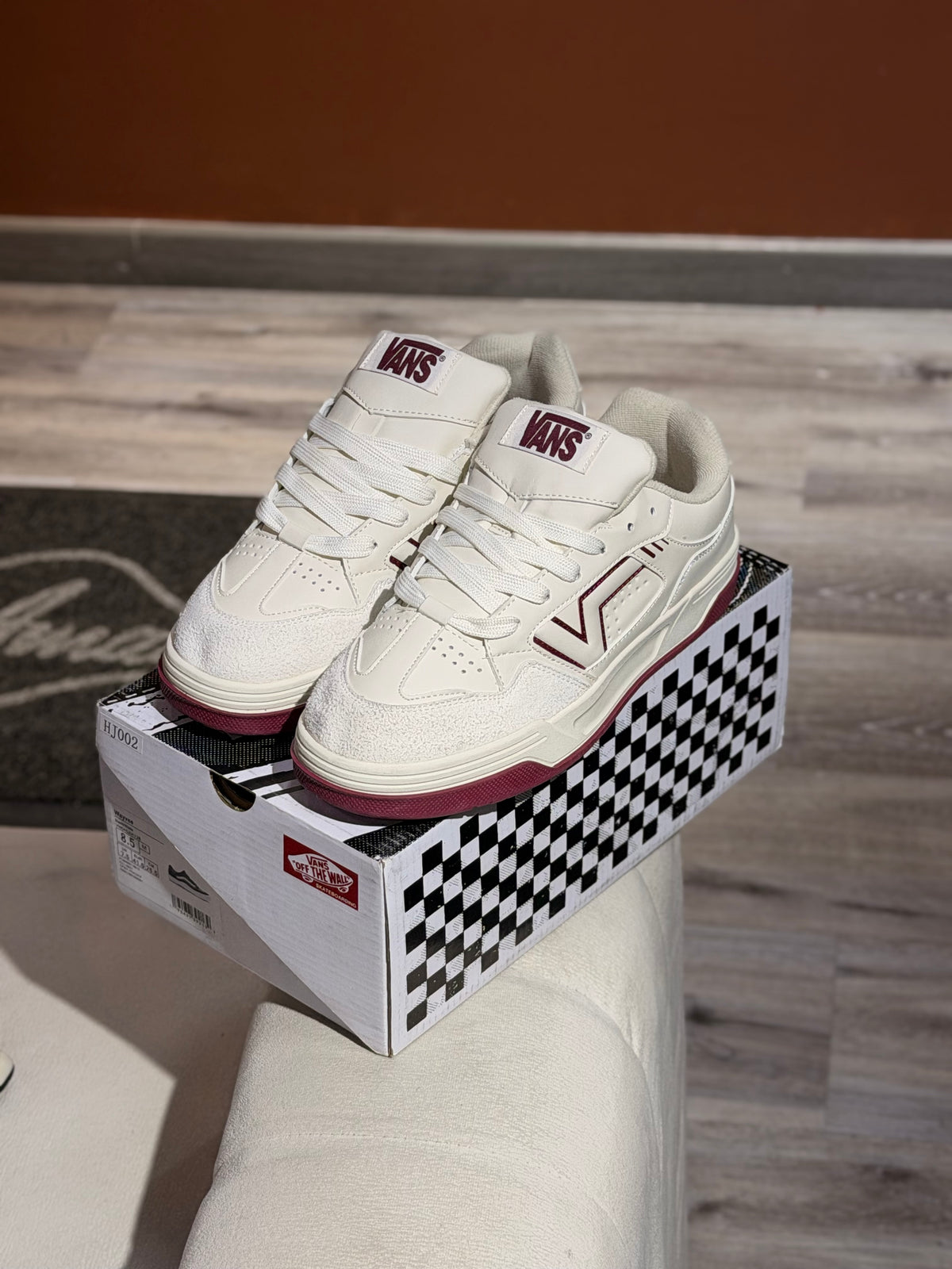 Vans upland