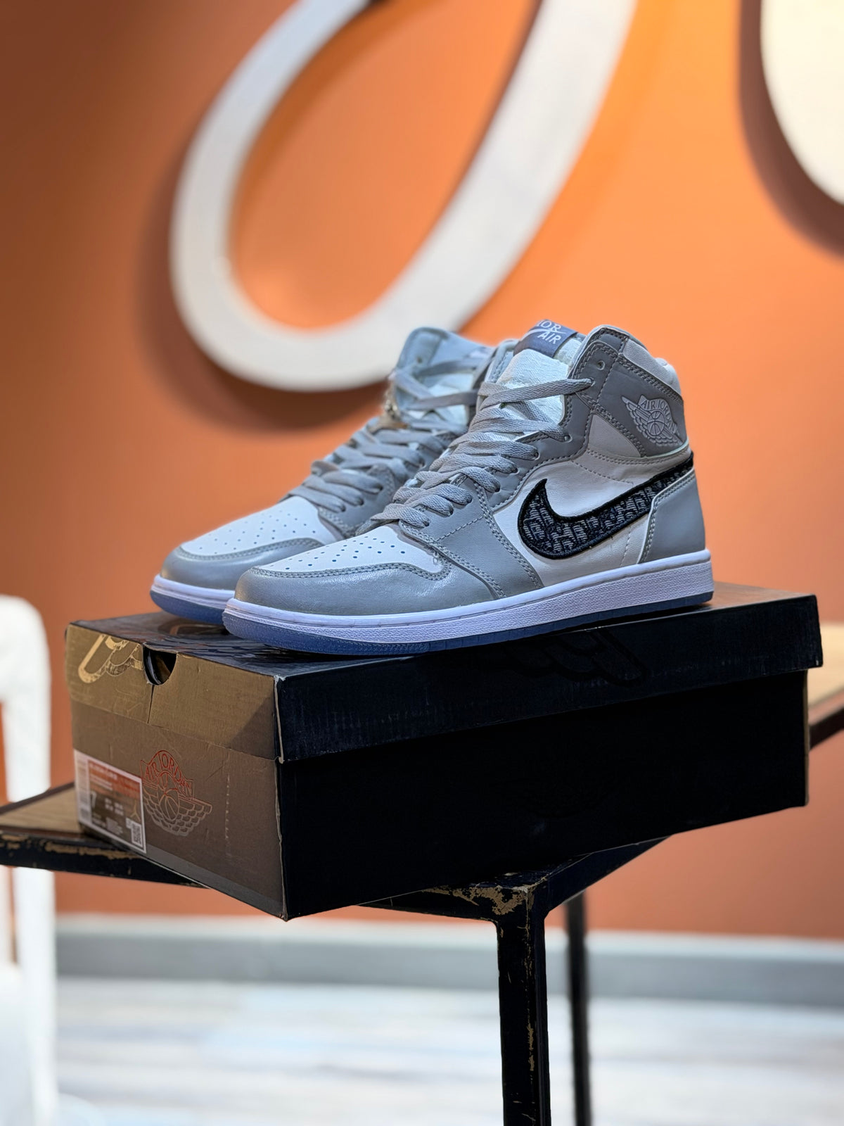 Jordan retro 1 x dior