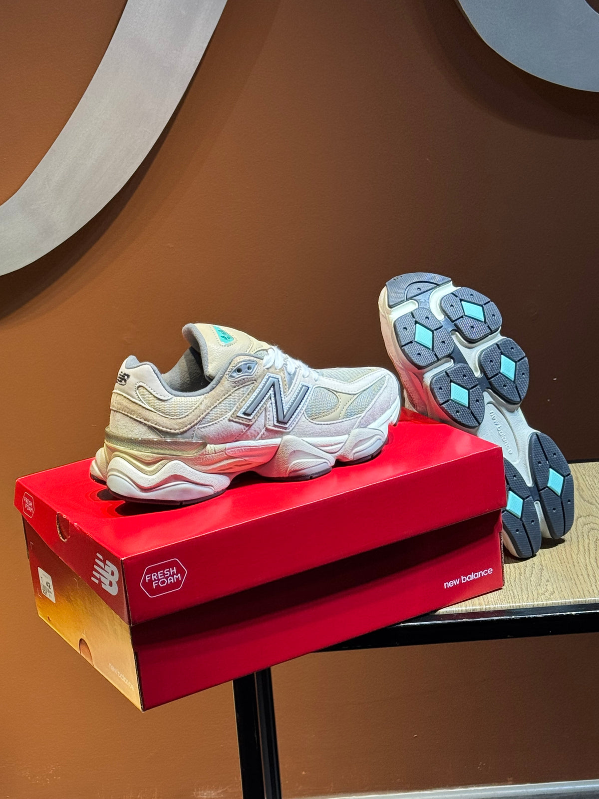 New Balance 9060