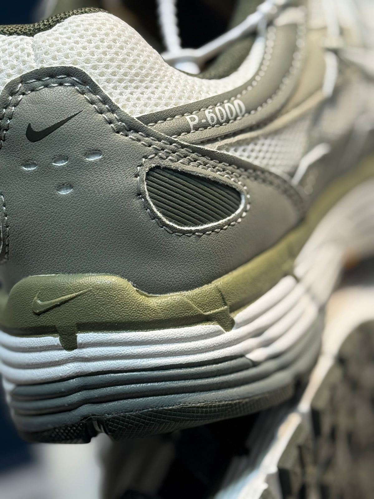 Nike p6000