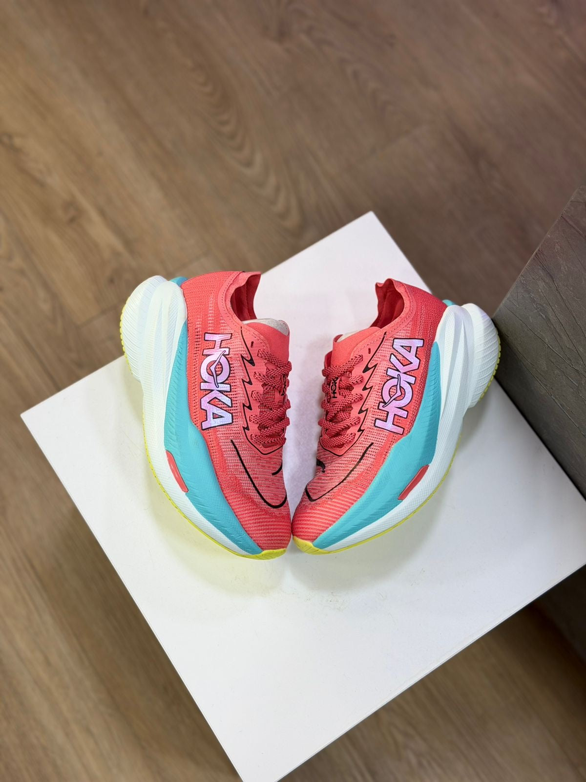 HOKA MATCH 2