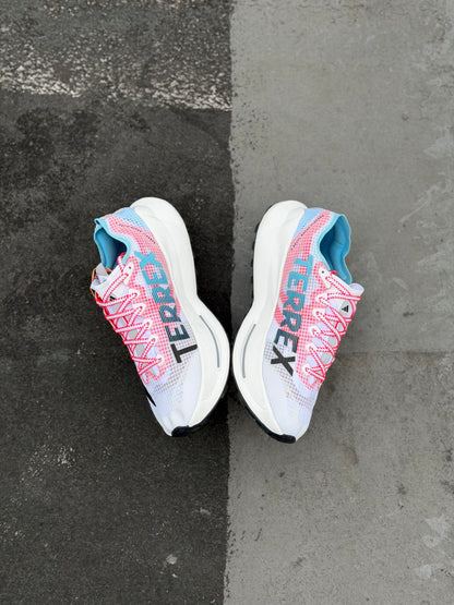 NIKE TERREX