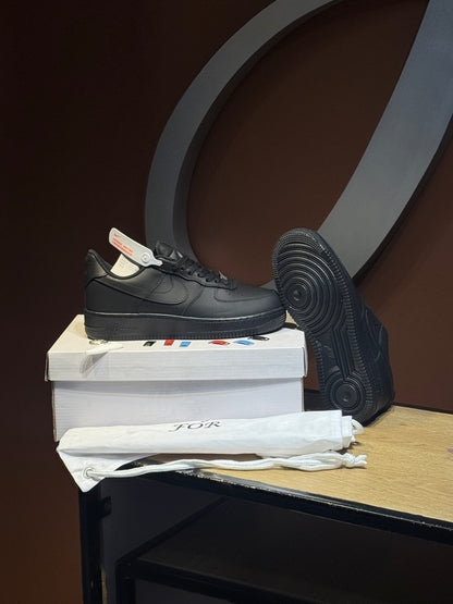 Nike Air Force one black zapato