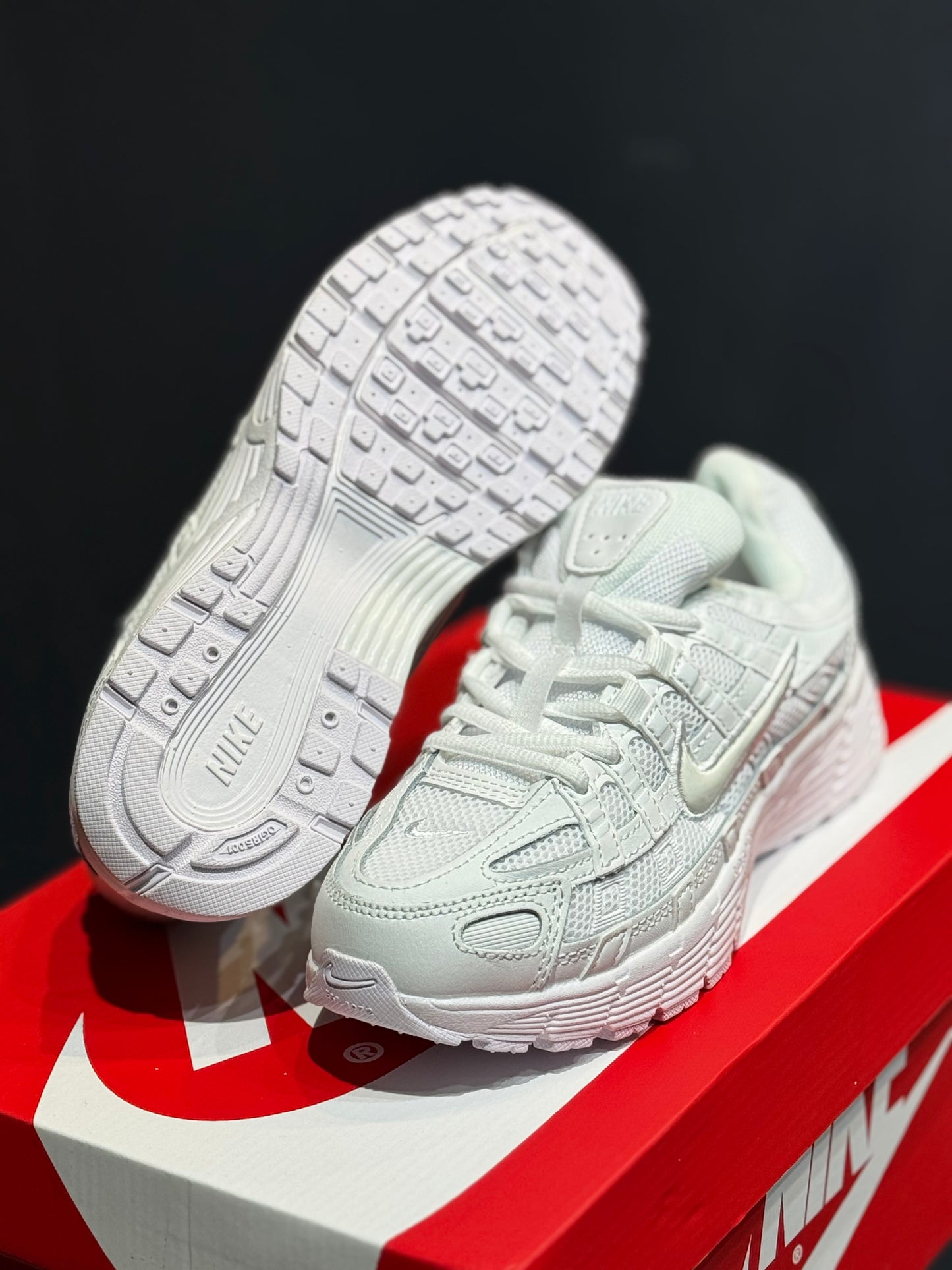 Nike p6000