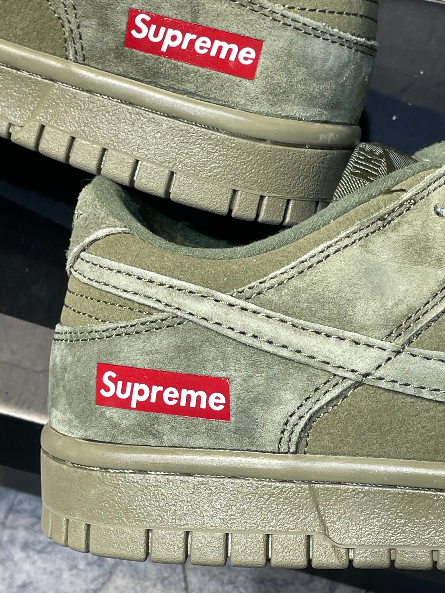 Nike dunk x supreme