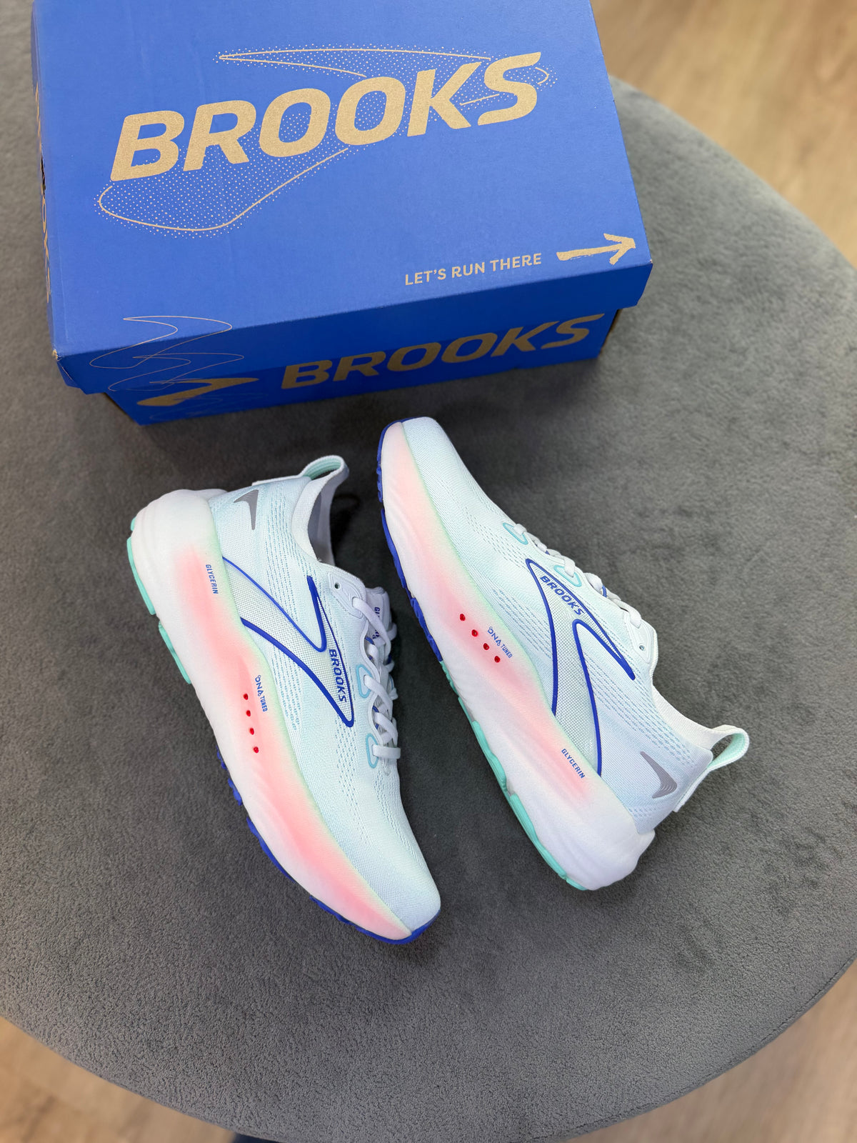BROOKS BLANCA