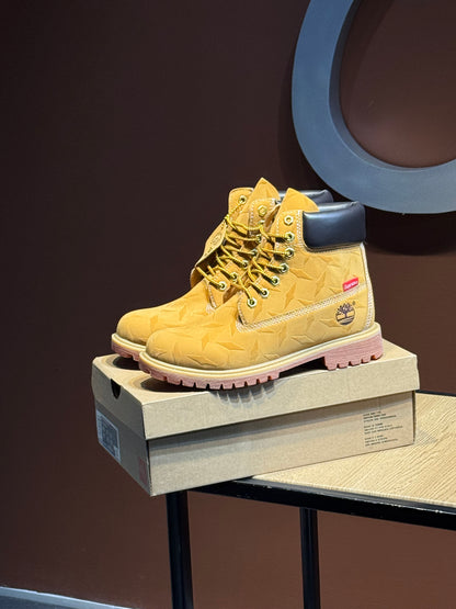Timberland x supreme