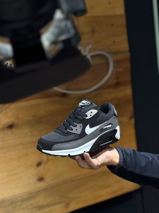 Nike Air Max 90