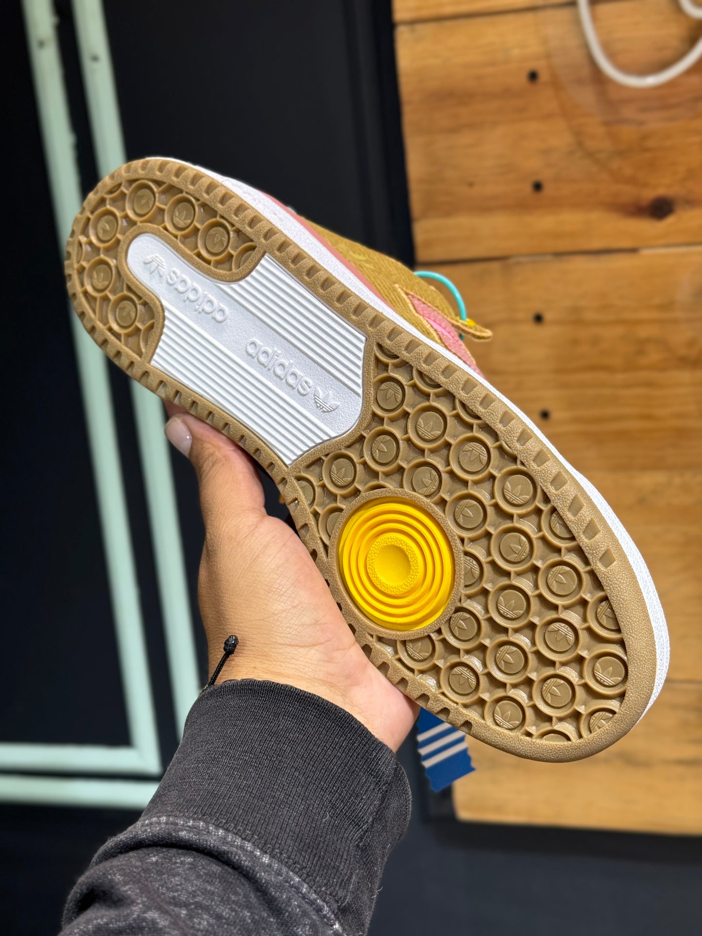 Adidas forum x simpson