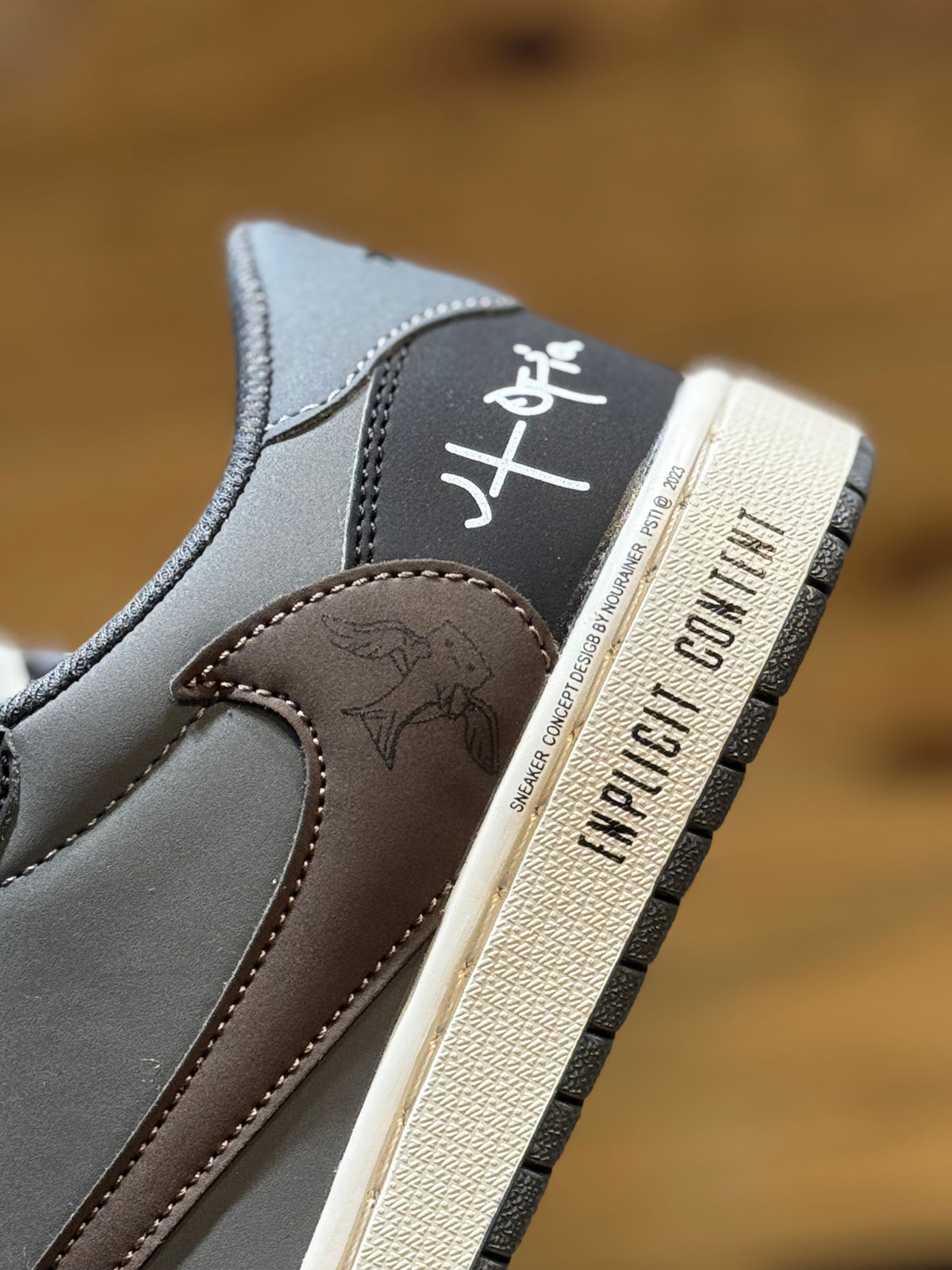 Jordan retro 1 low x travis scott