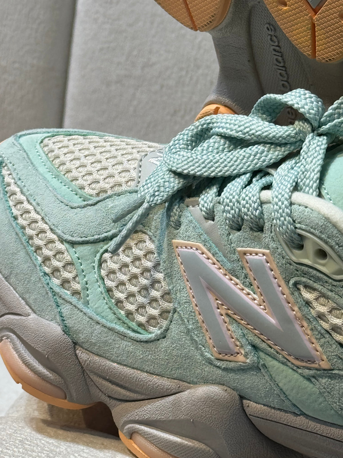 New balance 9060