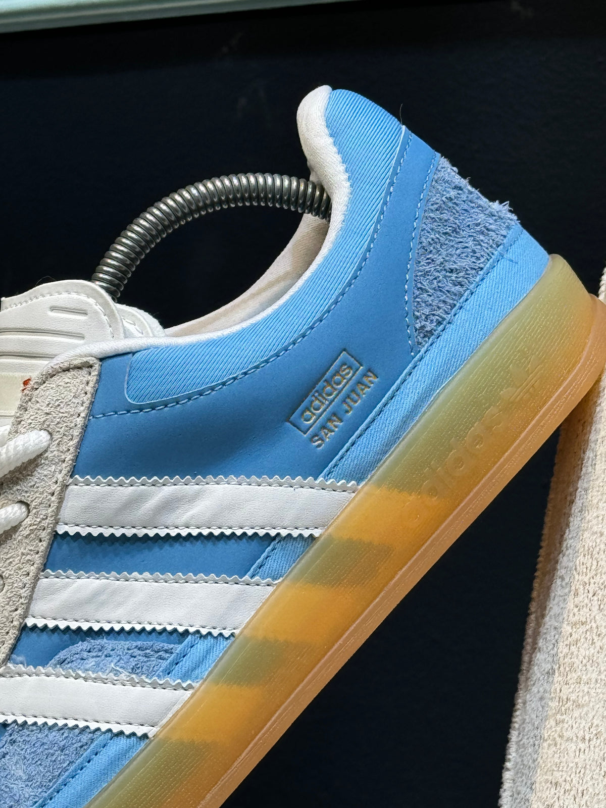 Adidas gazelle benito