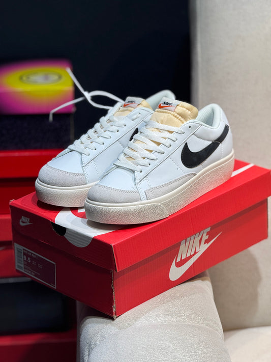 Nike blazer low