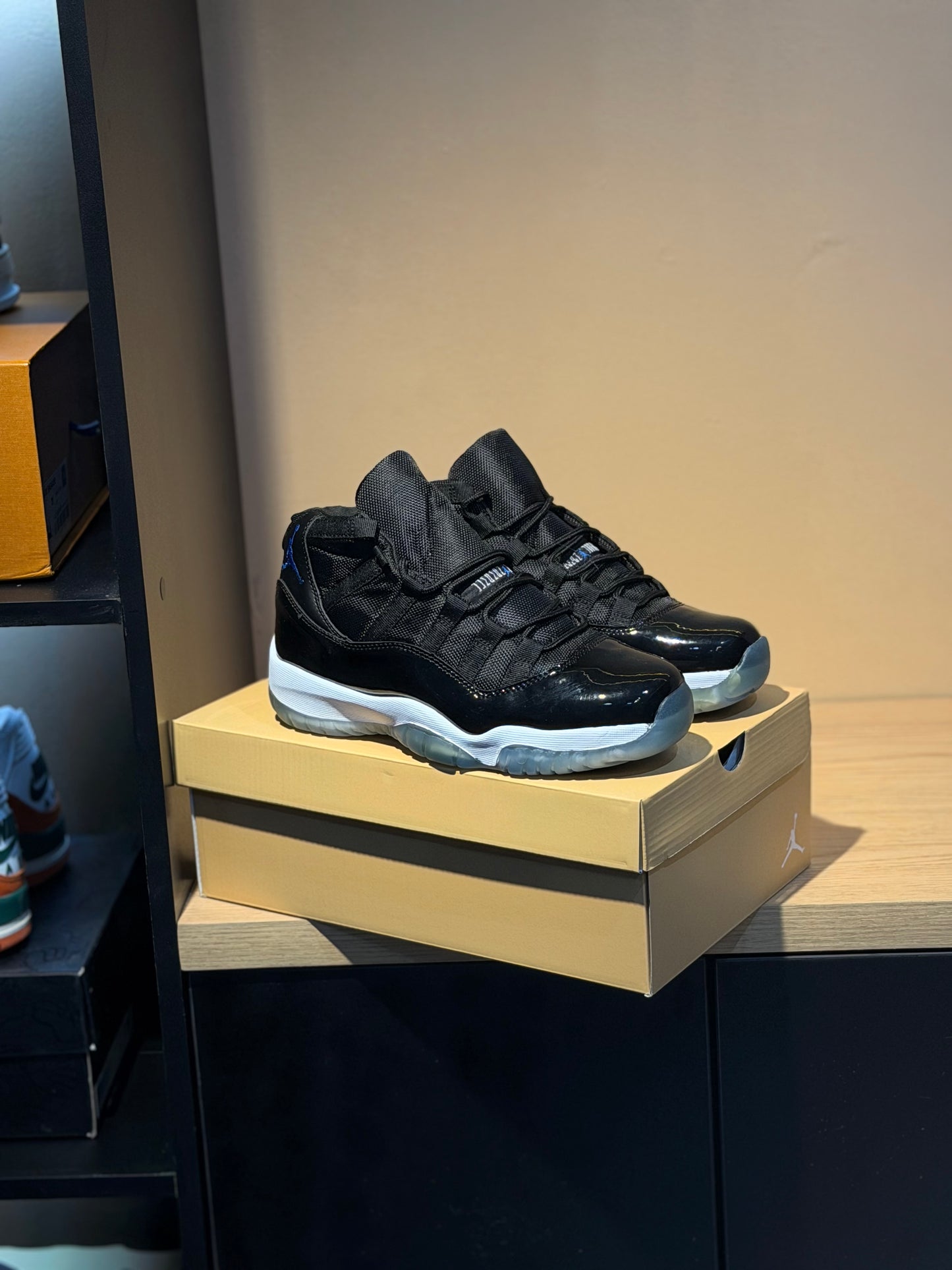 Jordan retro 11