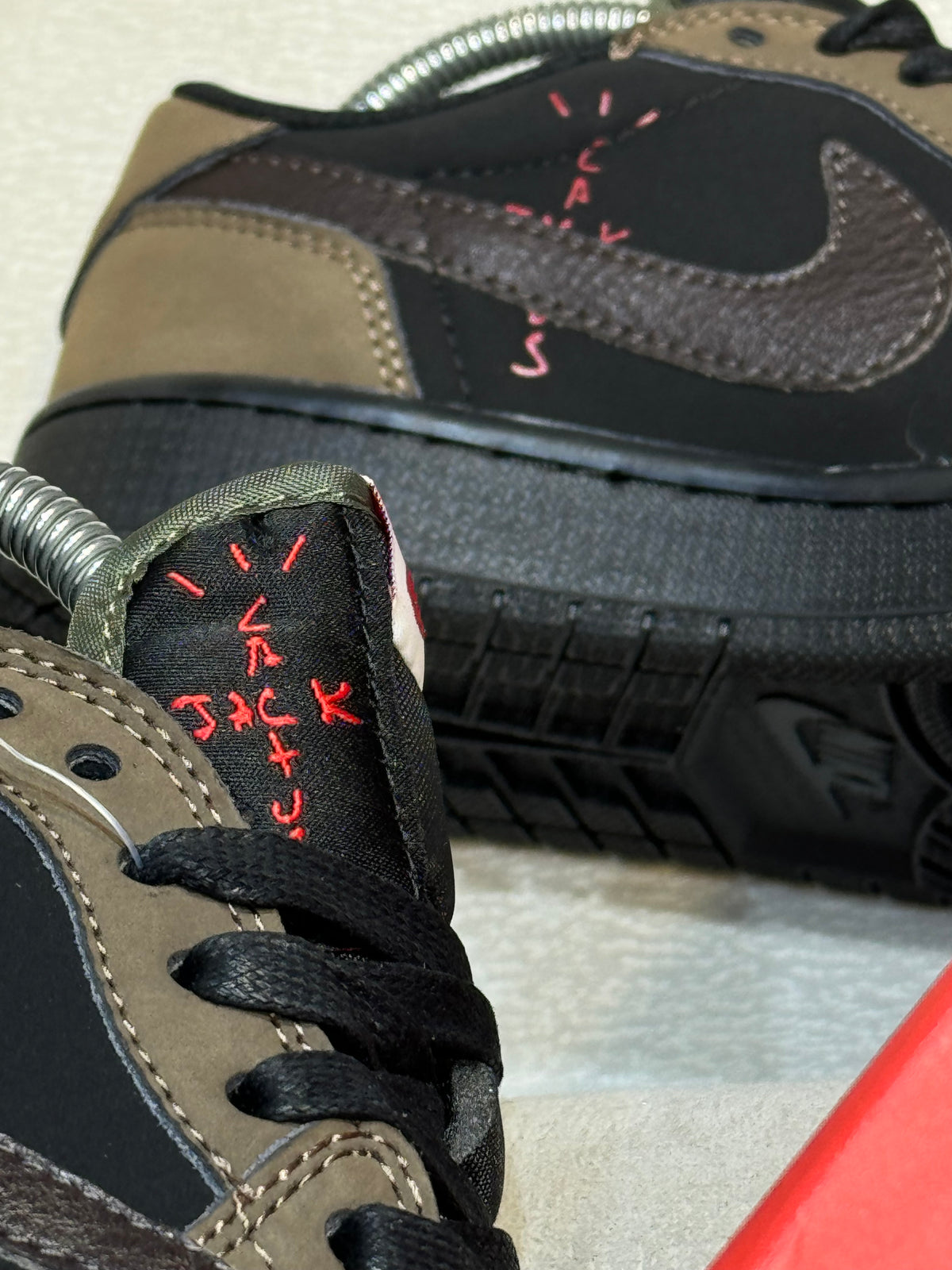 Nike Air Jordan travis scott