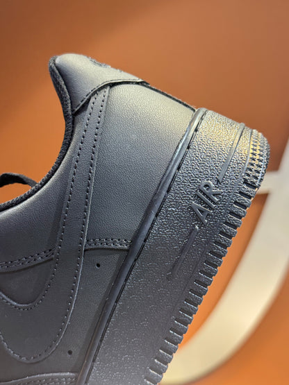 Nike Air Force one black zapato