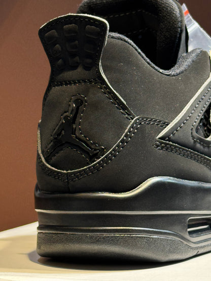 Jordan retro 4 black