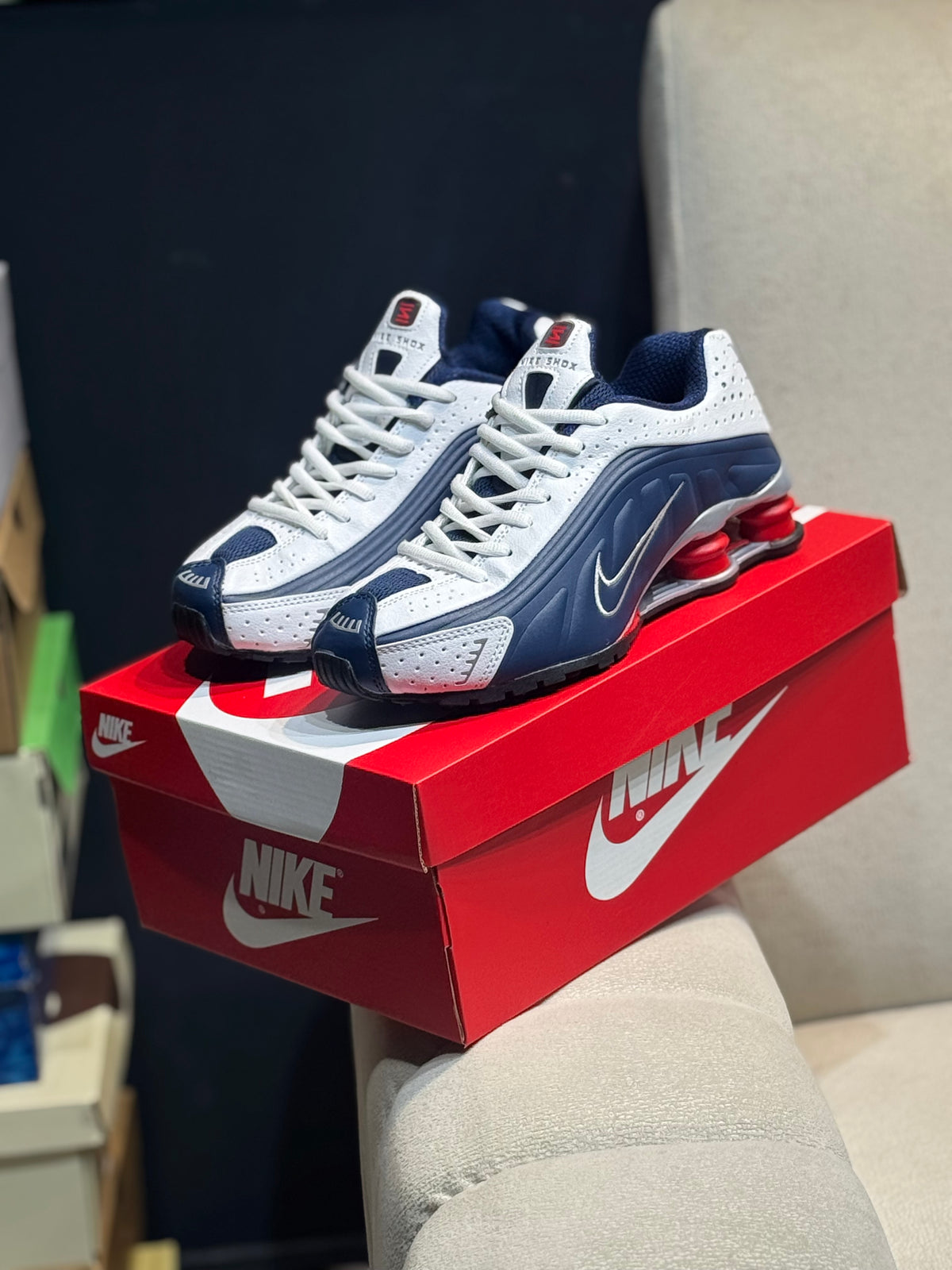 Nike shox r4