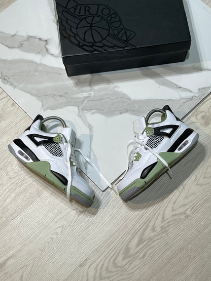 Jordan retro 4