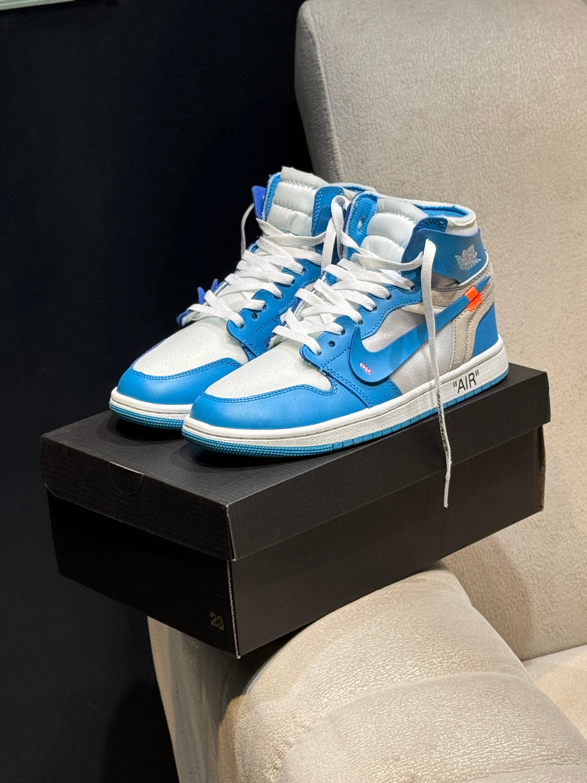 Jordan retro 1 x off withe