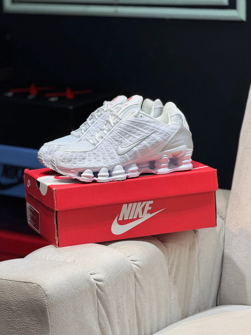 Nike TL