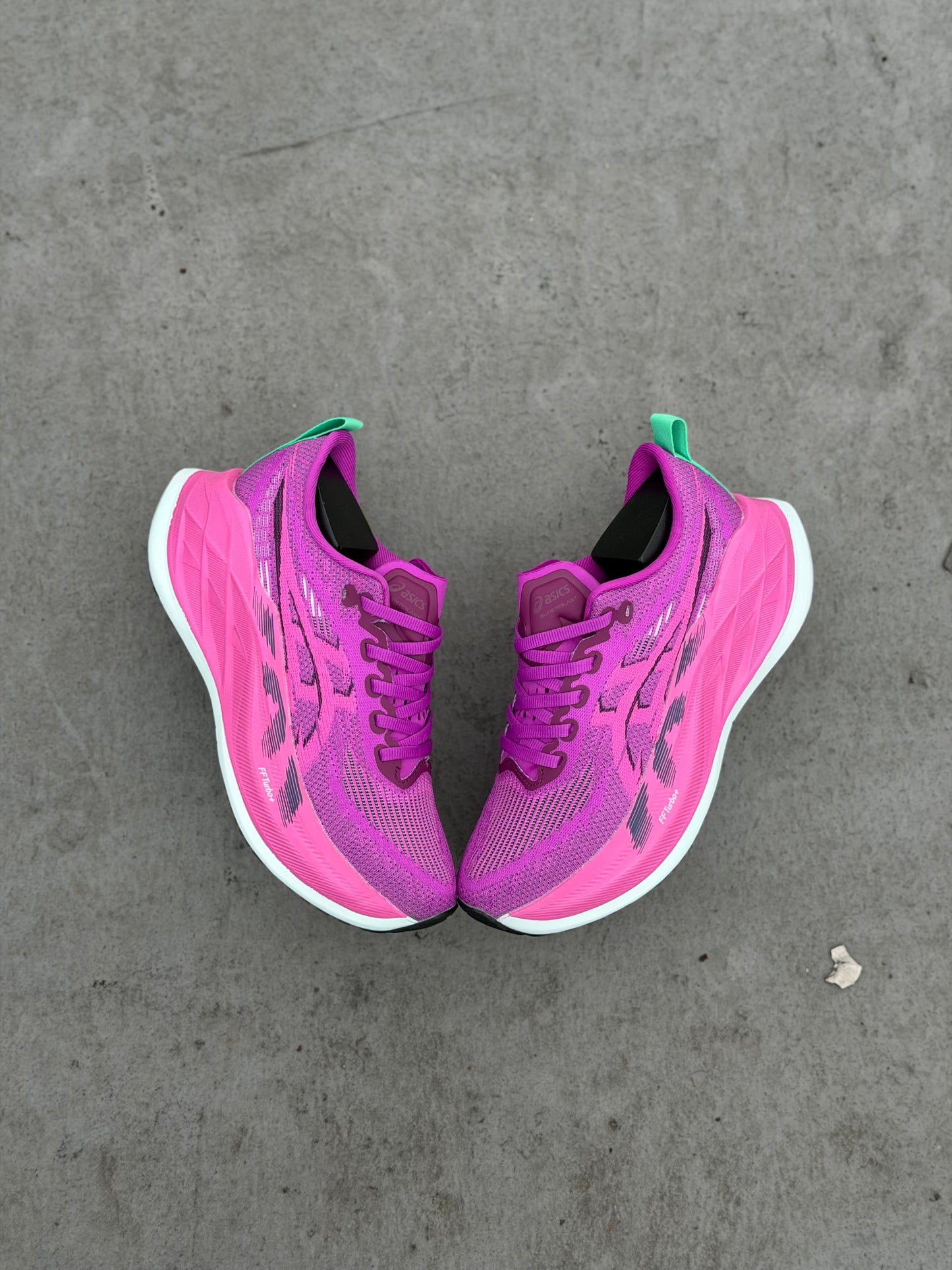 SUPERBLAST FUCSIA