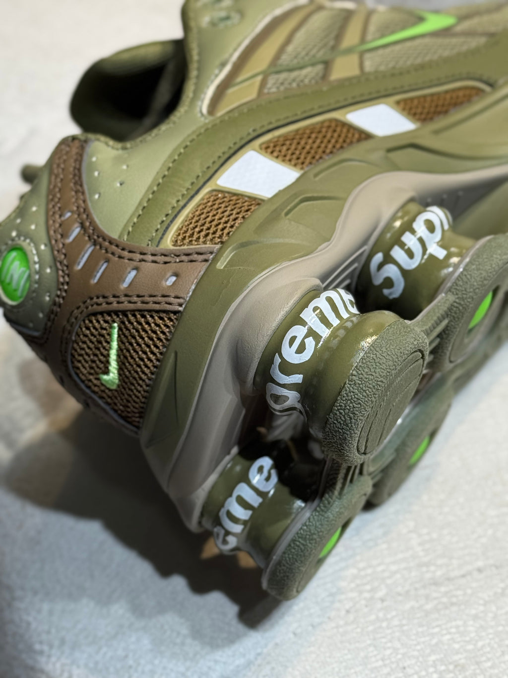 Nike shox x supreme