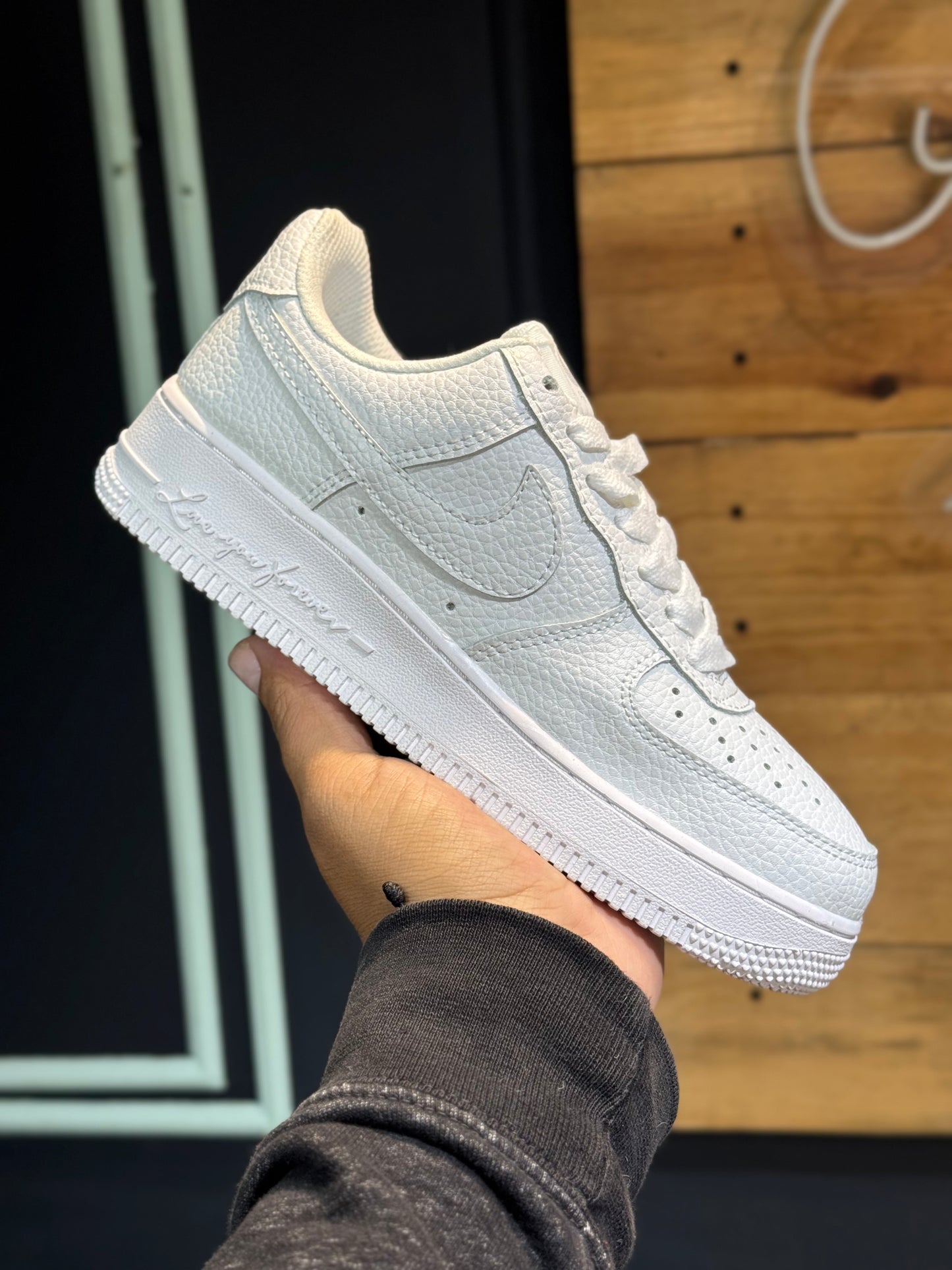 Nike Force one x drake
