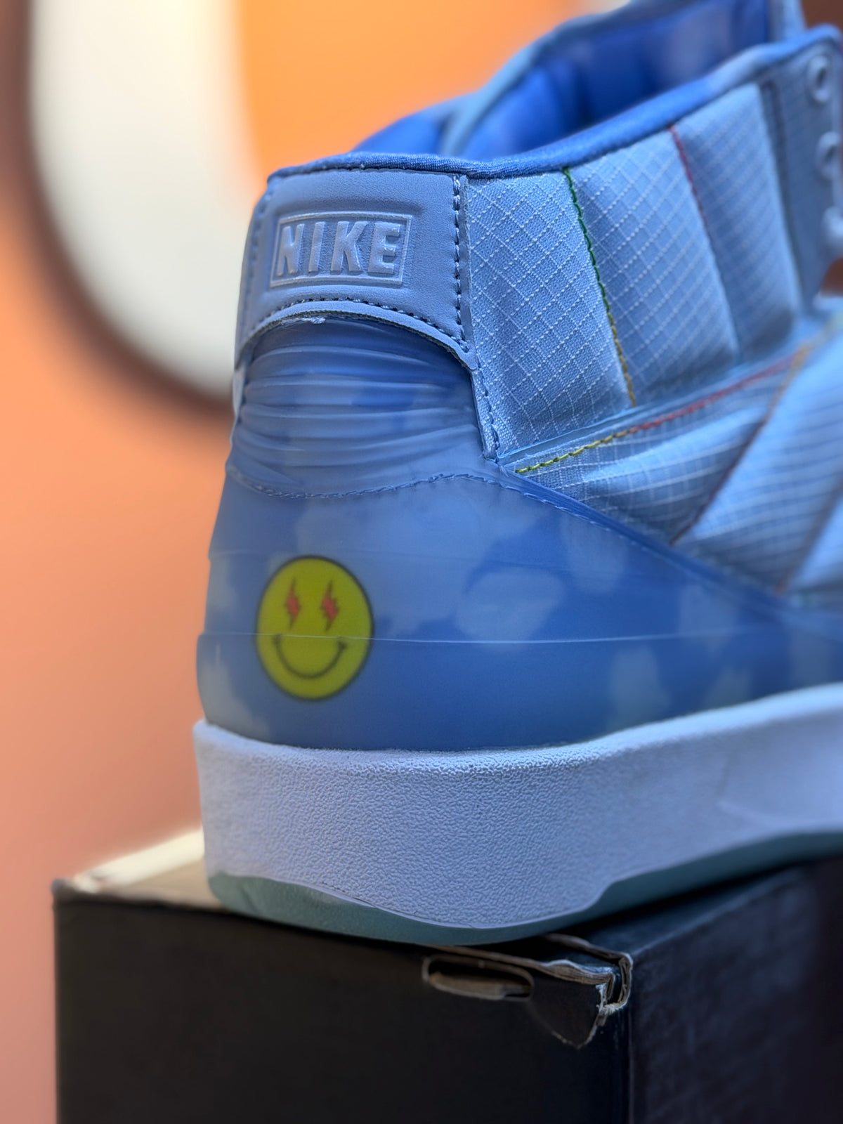 Jordan retro 2 x j balvin