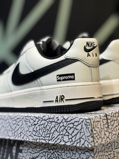 Nike Force one x supreme