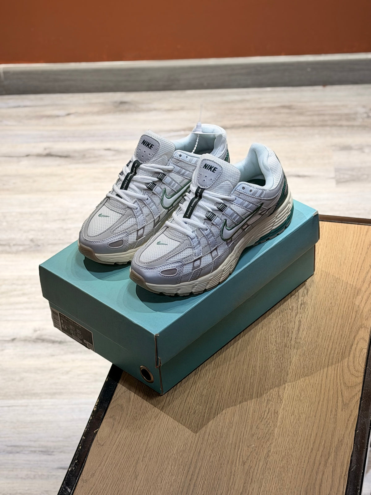 Nike p6000