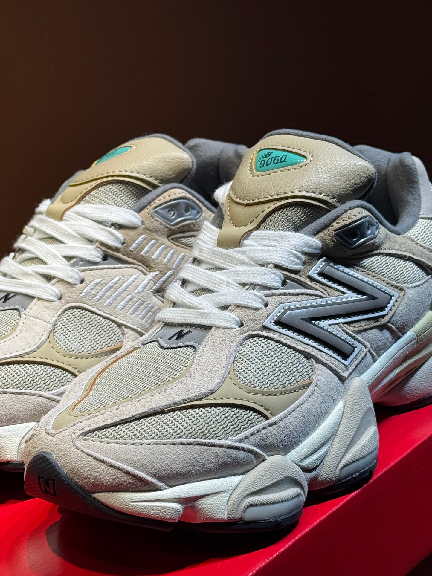New Balance 9060