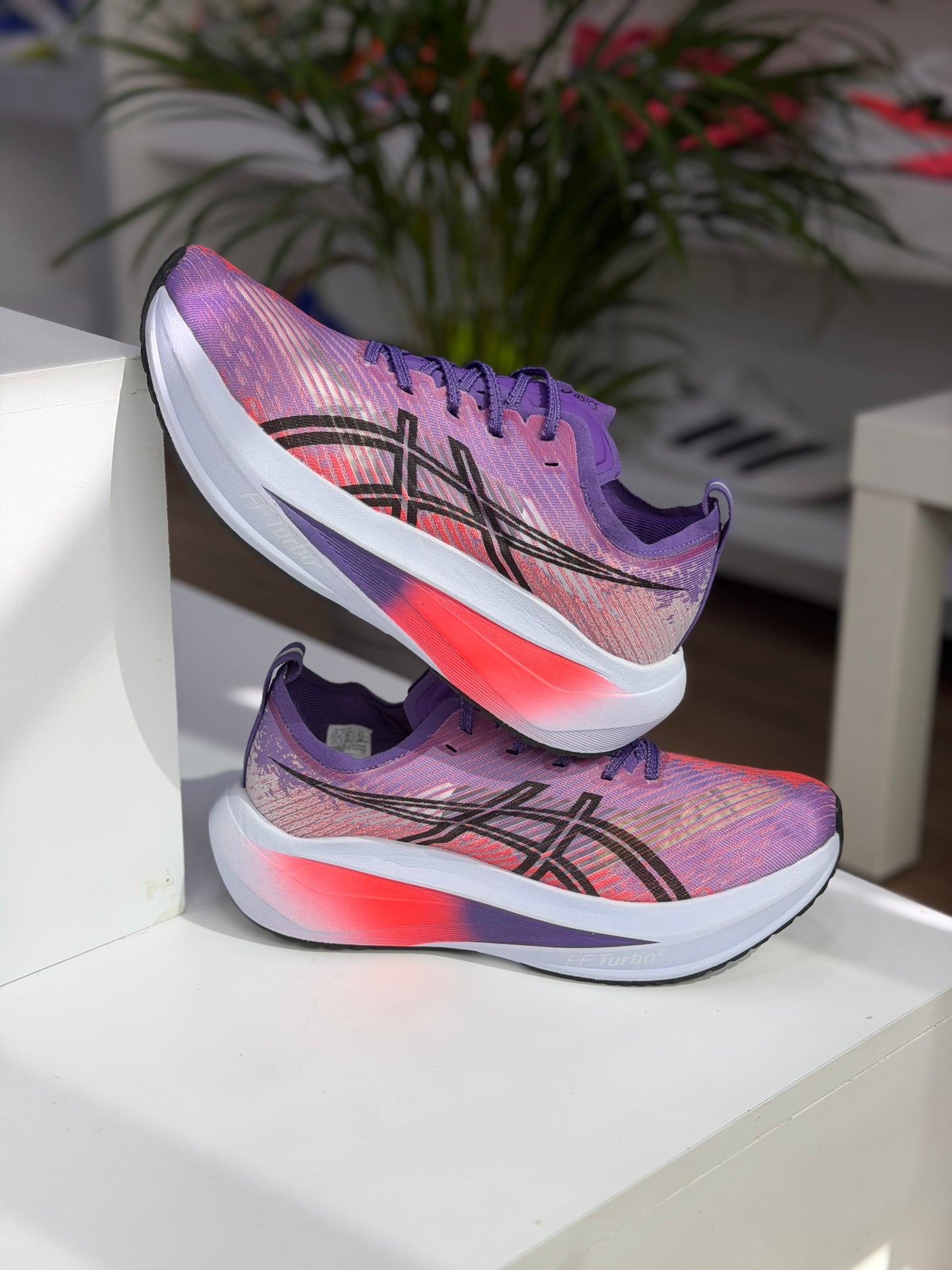 Asics Megablast