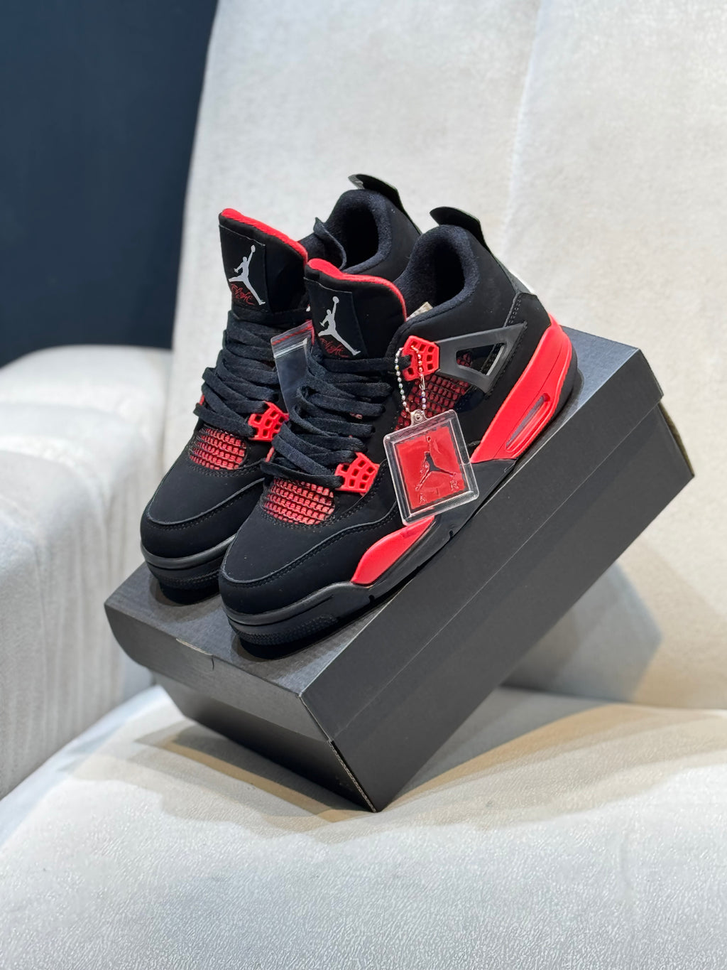 Jordan retro 4 red Thunder