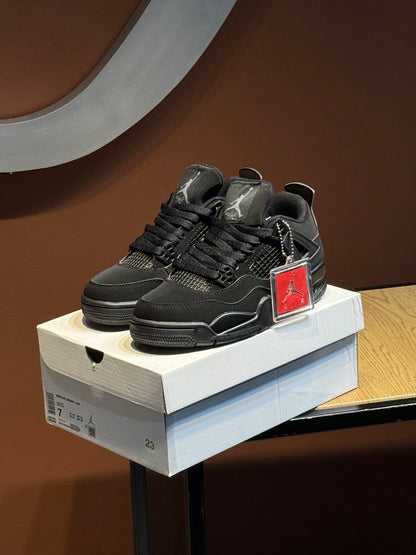 Jordan retro 4 black