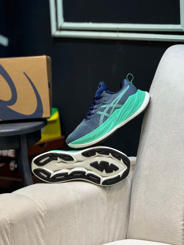 ASICS Superblast
