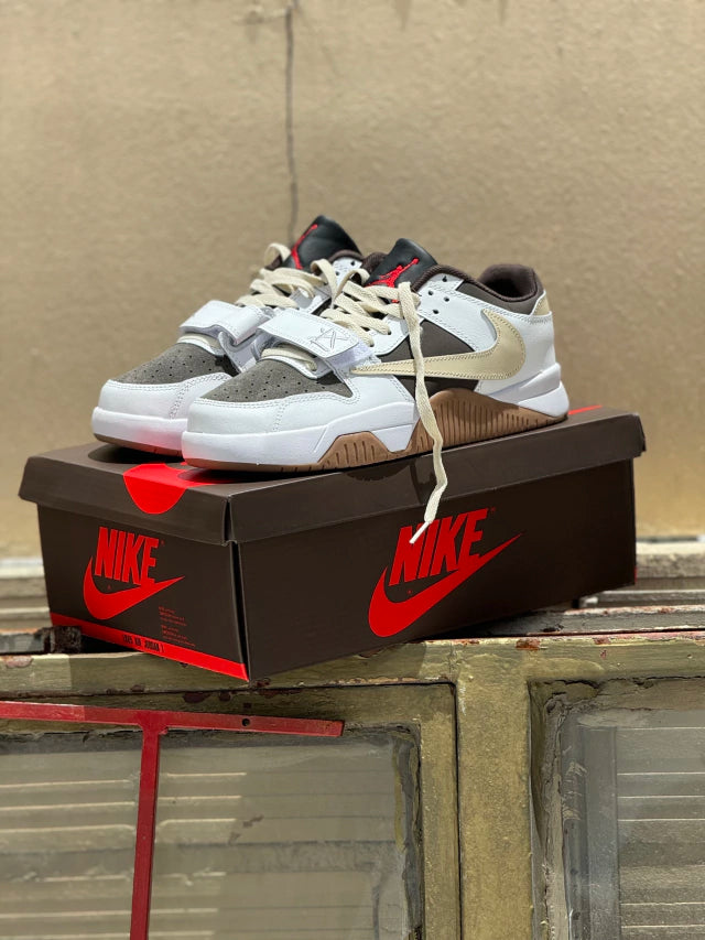 Nike Travis Scott
