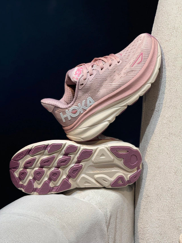HOKA Clifton 9