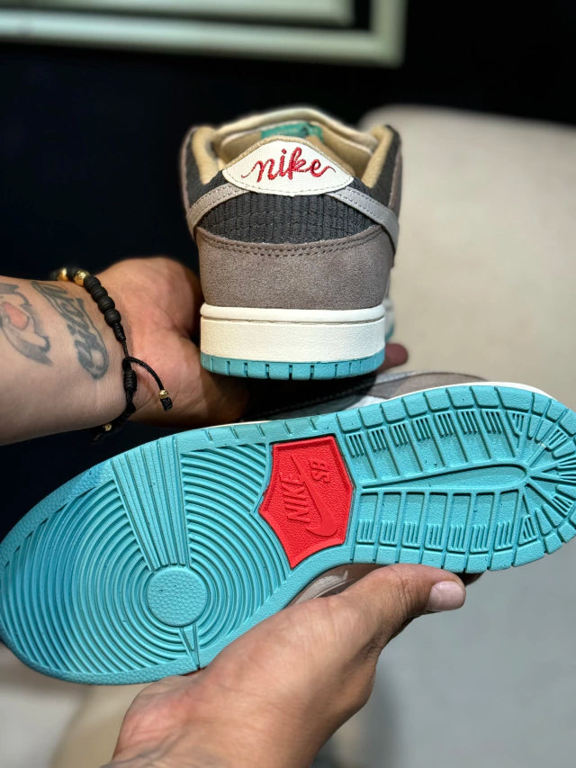Nike Dunk Low SB Big Money Savings