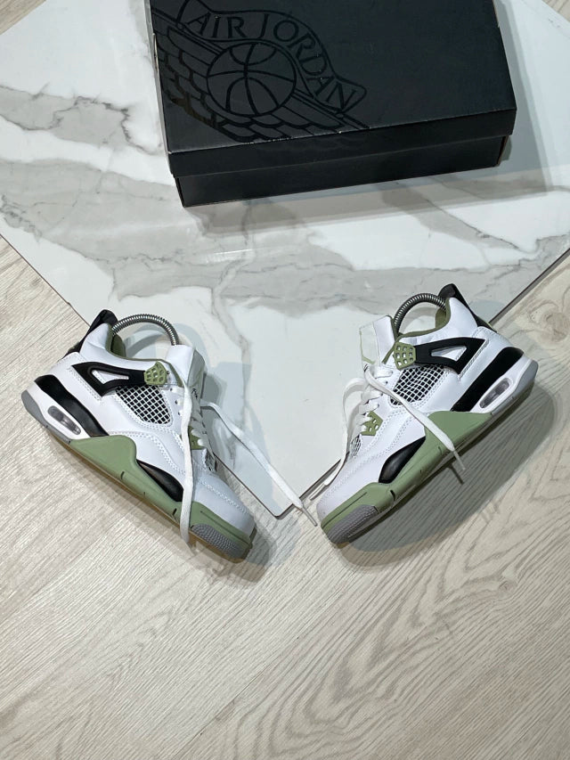 Jordan 4 Seafoam