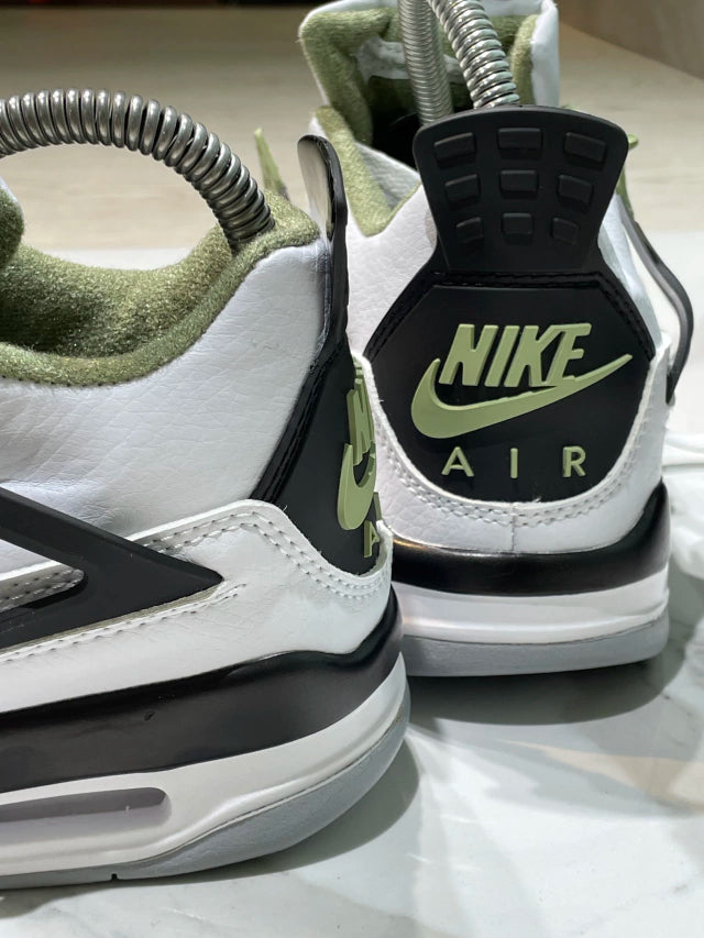 Jordan 4 Seafoam