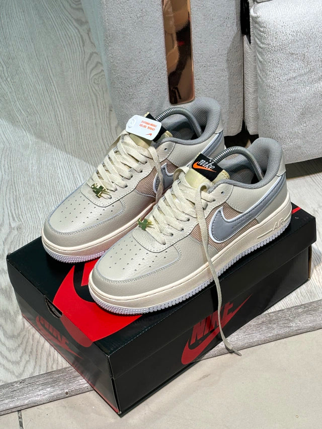 Nike Air Force one Anniversary