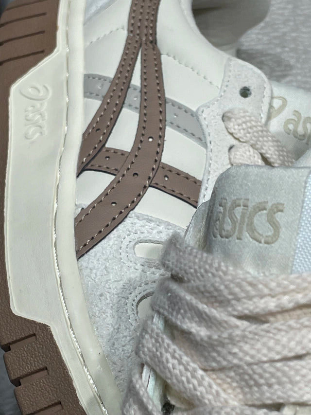 ASICS Court