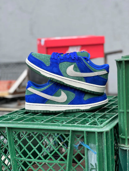 Nike Dunk Vintage Green