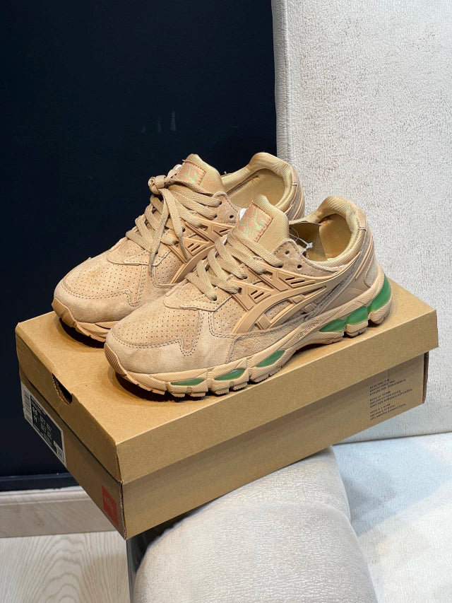 ASICS GEL-Kayano