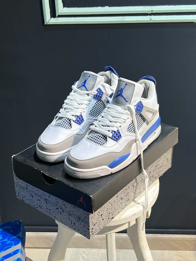 Jordan Retro 4