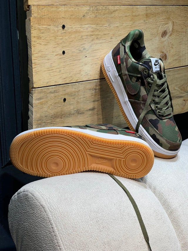 Nike Air Force 1 x Supreme