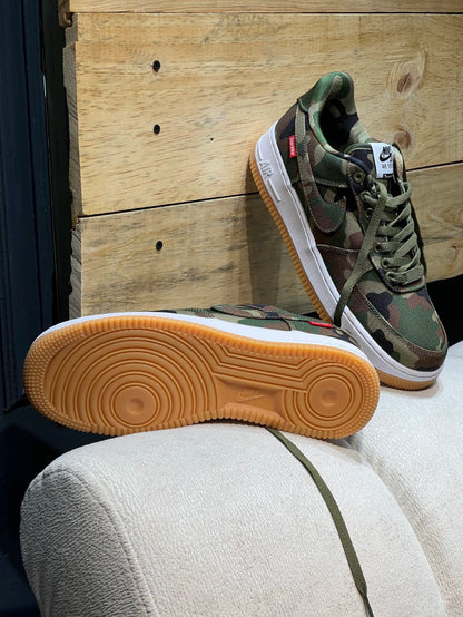 Nike Air Force 1 x Supreme
