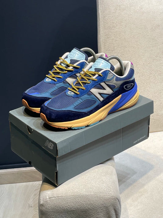 New Balance 990