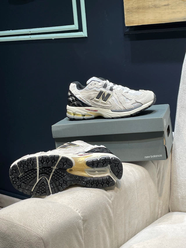 New Balance 1906